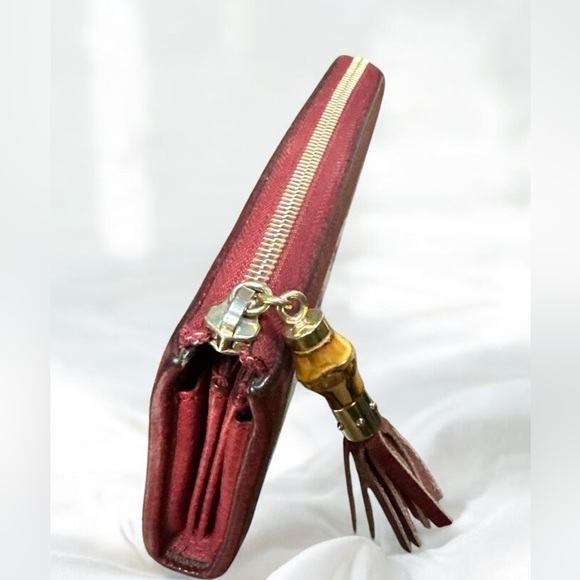 GUCCI GG Beige Logo Canvas Leather Red Bifold Zip Wallet Bamboo Leather tassels - Picture 10 of 15